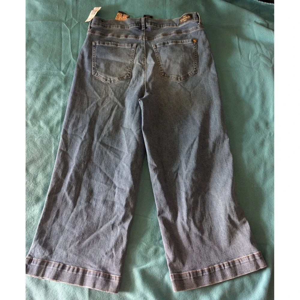 Nanette Lepore Belle Crop Jeans High Rise Wide Leg Women 8 Med Blue Distressed